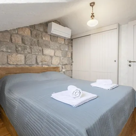 Makar - Sea & Mountain Private Escape With Pool Makarska