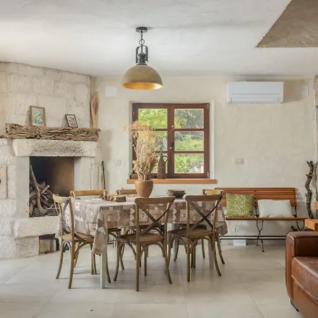 Makar - Sea & Mountain Private Escape With Pool *