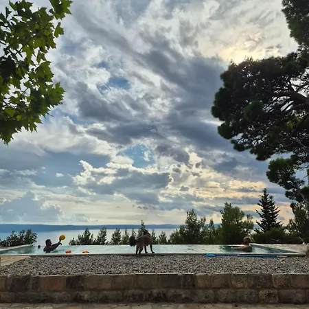 Сasa de vacaciones Makar - Sea & Mountain Private Escape With Pool