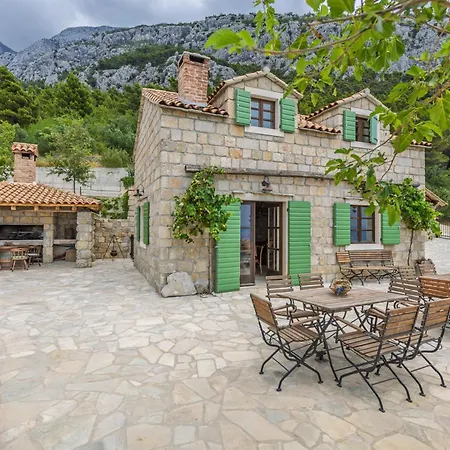 Makar - Sea & Mountain Private Escape With Pool Makarska